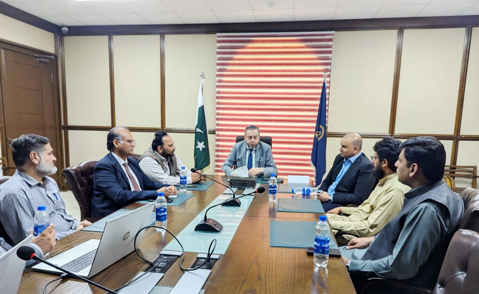 Vice Chancellor Prof. Dr. Muhammad Kamran chaired the meeting with the Treasury Office and the Directorate of IT.